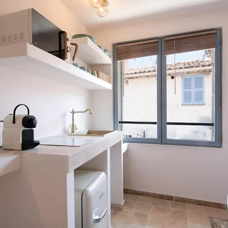 Pick A Flat's In - Rue Des Bouchonniers Apartamento *